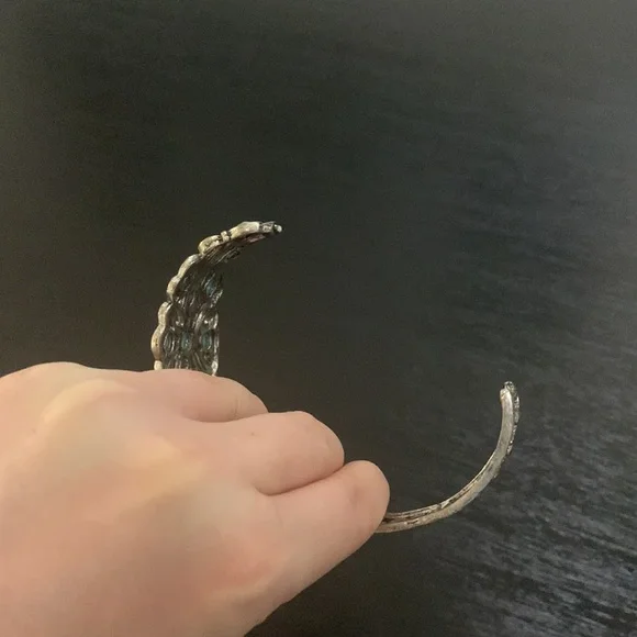 Silver Statement bracelet - Picture 3 of 5